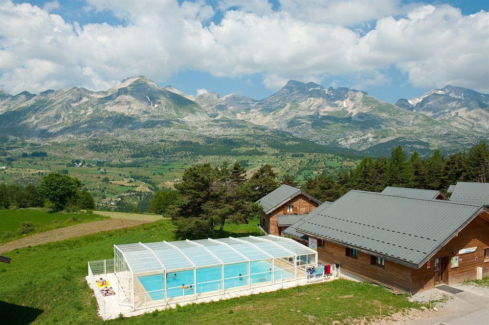 Madame Vacances Residence La Crete Du Berger Agnieres en Devoluy Luaran gambar